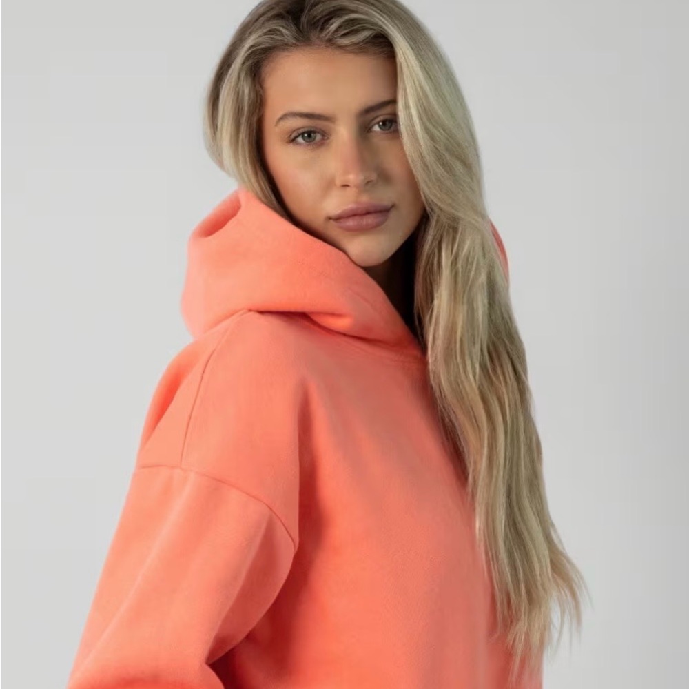 COMFRT coral sweatsuit